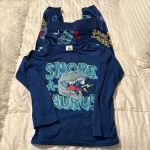 DISTRICT PLANET SLEEPWEAR BOYS DINO PAJAMAS IN SZ 4/5… EW WITHOUT TAGS…SO SOFT!